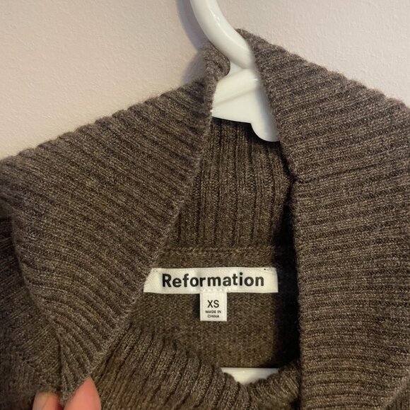 Reformation Arco Cashmere Sleeveless Turtleneck Sweater Vest XS 0 2 Hedgerow - Picture 6 of 6